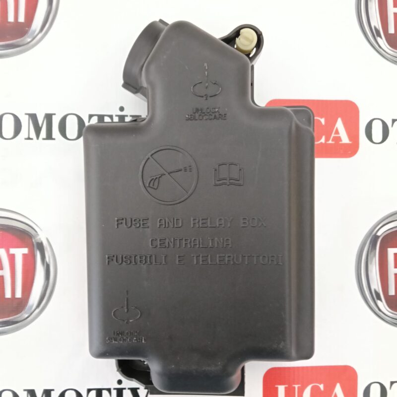 Sigorta Kutusu Üst Kapağı - Fiat 500L 51890355