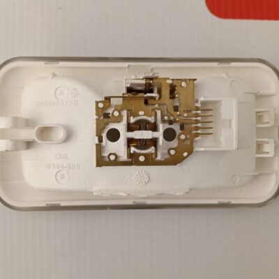 arka-tavan-aydinlatma-lambasi-renault-master-3-264306877-1522-1.jpeg arka-tavan-aydinlatma-lambasi-renault-master-3-264306877-1522-1.jpeg