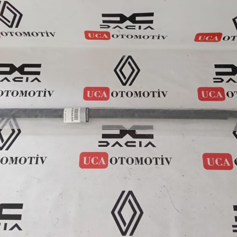 Sağ Arka Cam Fitili - Renault Captur 2 Mais 828206542R